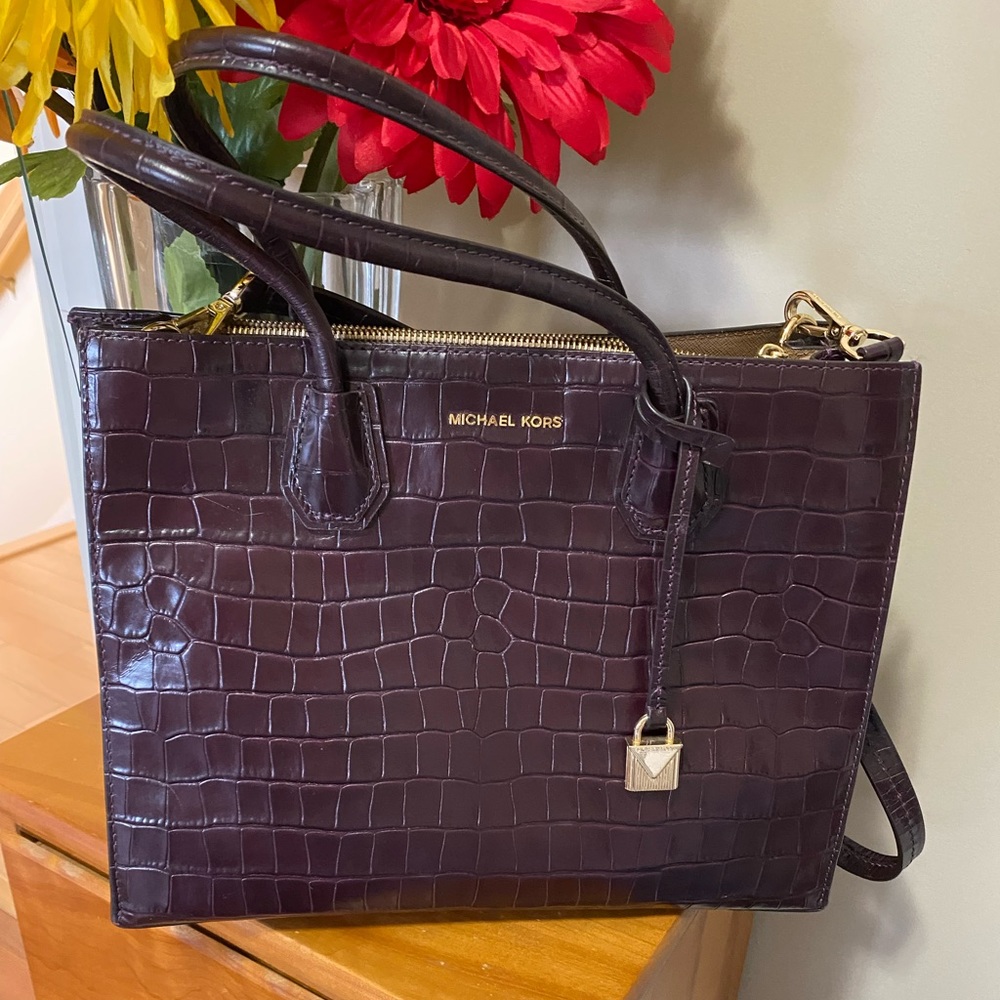 Michael Kors Mercer Large Crossbody Leather Handbag Tote Purse
